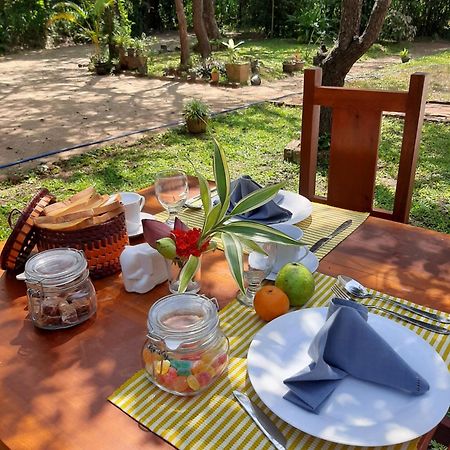 Hotel Chanara Sigiriya Luaran gambar